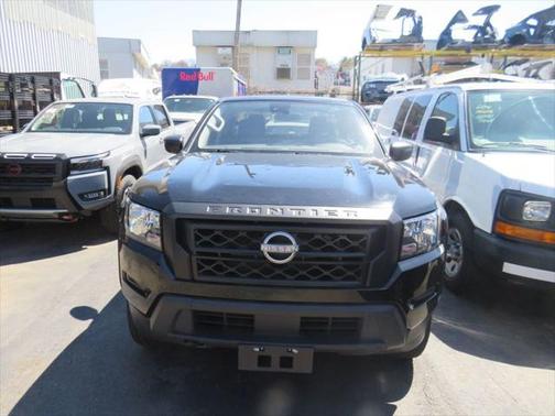2023 Nissan Frontier S