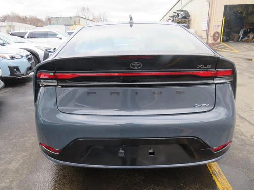 2024 Toyota Prius LE