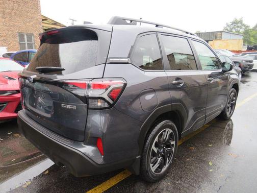 2025 Subaru Forester Hybrid Premium