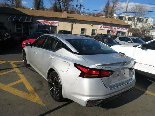 2023 Nissan Altima SR Intelligent AWD
