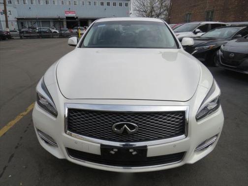 2016 INFINITI Q70L 3.7X