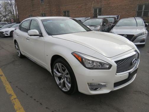 2016 INFINITI Q70L 3.7X