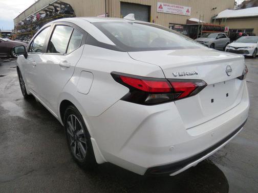 2025 Nissan Versa 1.6 SV