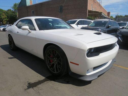 2015 Dodge Challenger SRT Hellcat