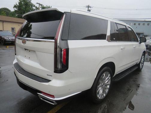 2024 Cadillac Escalade ESV Premium Luxury