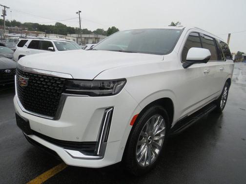 2024 Cadillac Escalade ESV Premium Luxury