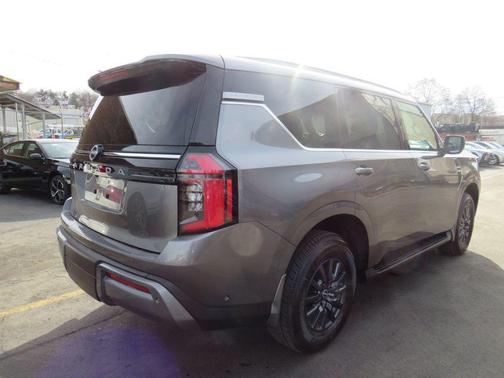 2026 Nissan Armada SV