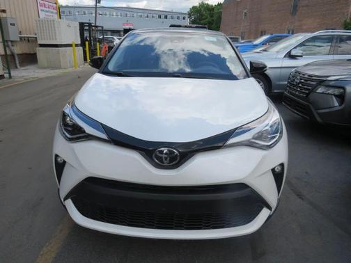Blizzard Pearl w/Black Roof 2021 Toyota C-HR Limited