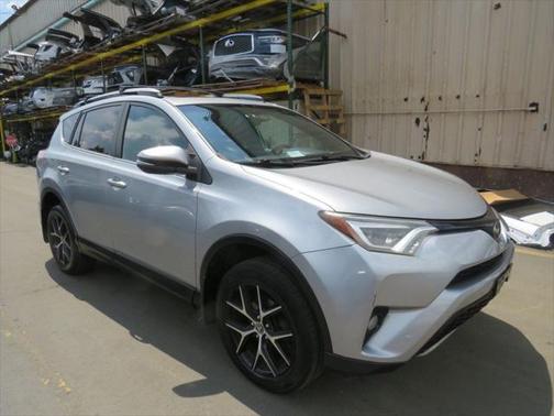 2017 Toyota RAV4 SE