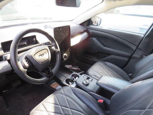 2021 Ford Mustang Mach-E Select