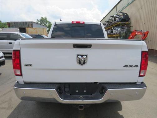 2015 RAM 1500 SLT