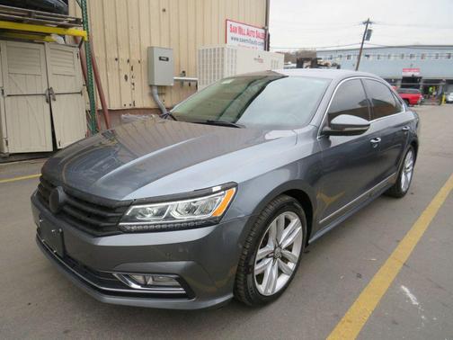 2017 Volkswagen Passat 1.8T SEL Premium