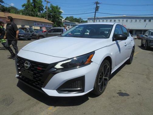 2023 Nissan Altima SR Intelligent AWD