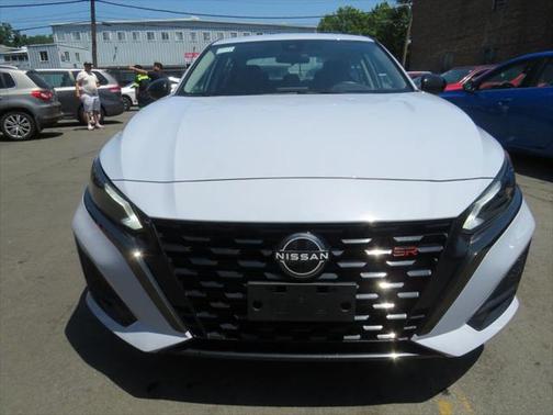 2023 Nissan Altima SR Intelligent AWD