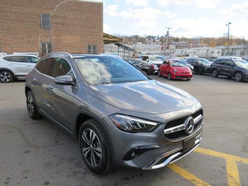 2025 Mercedes-Benz GLA 250 4MATIC