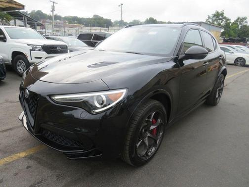 2021 Alfa Romeo Stelvio Quadrifoglio