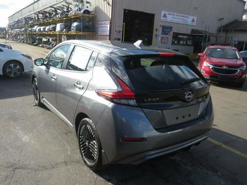 2025 Nissan Leaf SV PLUS