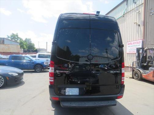 2011 Mercedes-Benz Sprinter 2500