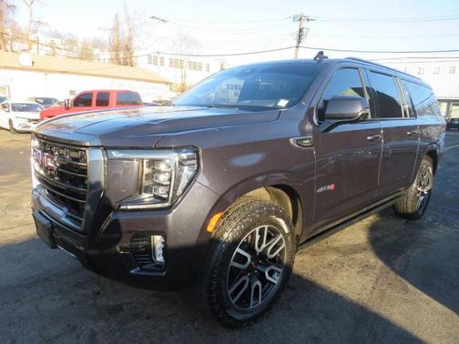 2023 GMC Yukon XL 4WD AT4
