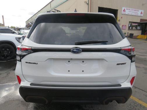 2025 Subaru Forester Sport