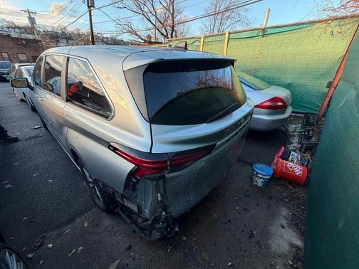 2022 Toyota Sienna LE