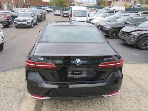 2024 BMW i5 eDrive40