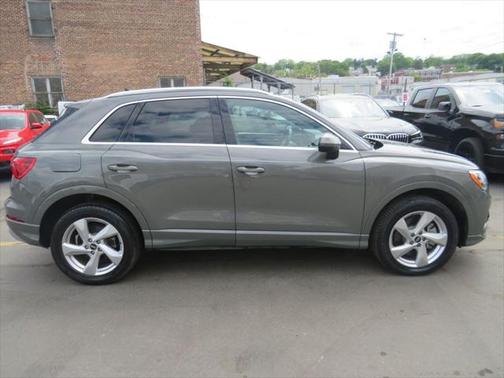 2021 Audi Q3 40 Premium