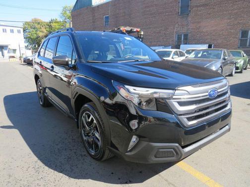 2025 Subaru Forester Hybrid Premium