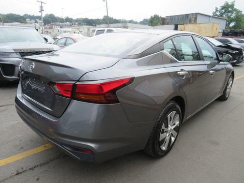 2021 Nissan Altima S FWD