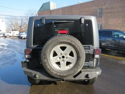 2013 Jeep Wrangler Unlimited Freedom Edition