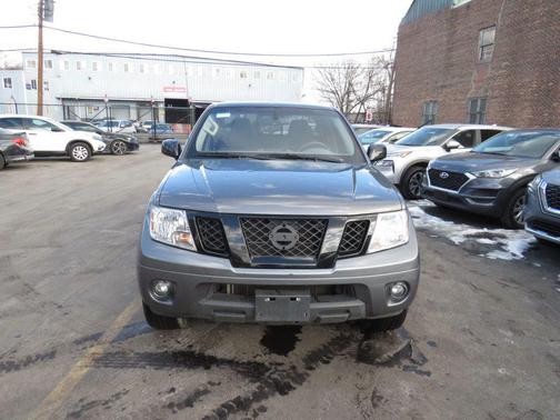 2021 Nissan Frontier SV
