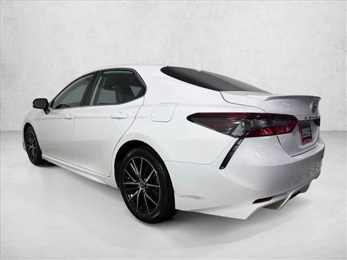 Ice Cap 2023 Toyota Camry SE