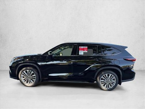 Midnight Black Metallic 2026 Toyota Highlander Platinum