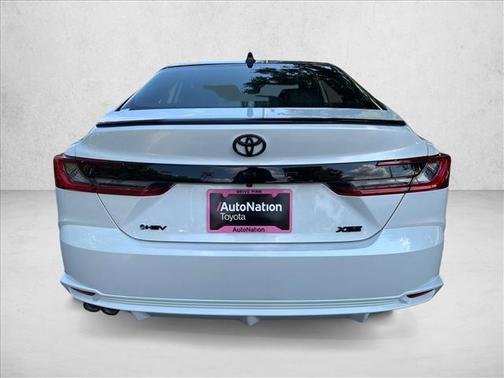 Wind Chill Pearl w/Midnight Black Metallic Roof 2026 Toyota Camry XSE