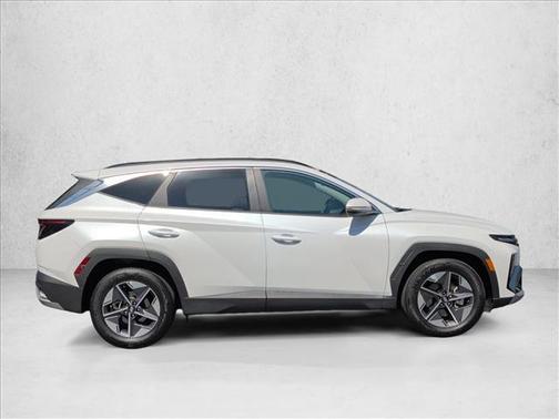 Serenity White Pearl 2025 Hyundai TUCSON SEL Convenience