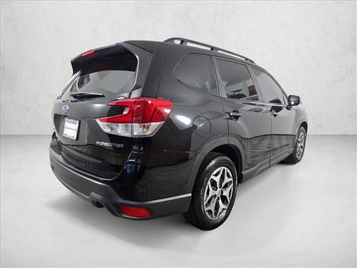 Crystal Black Silica 2023 Subaru Forester Premium