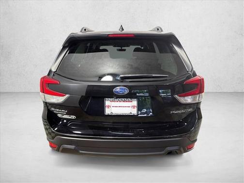 Crystal Black Silica 2023 Subaru Forester Premium