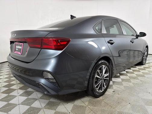 Gravity Gray 2022 Kia Forte LXS