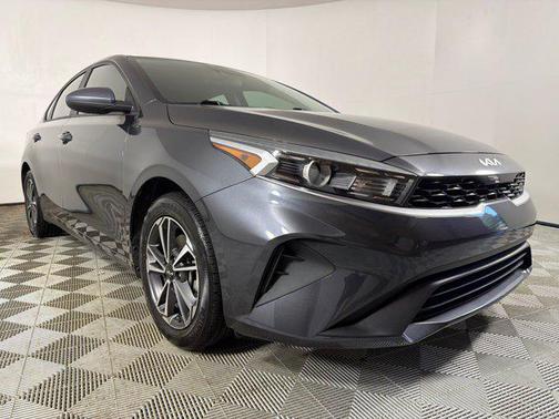Gravity Gray 2022 Kia Forte LXS