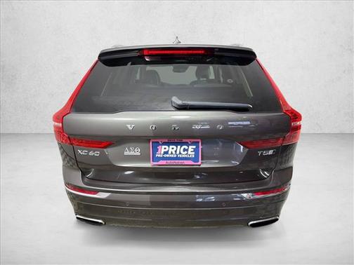 Silver/Gray 2018 Volvo XC60 T5 Inscription