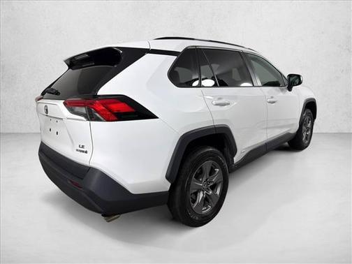 Ice Cap 2024 Toyota RAV4 Hybrid SE