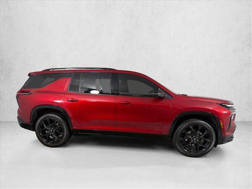 Radiant Red Tintcoat 2024 Chevrolet Traverse RS