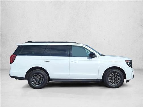 Oxford White 2025 Ford Expedition Active