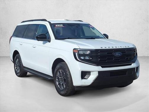 Oxford White 2025 Ford Expedition Active