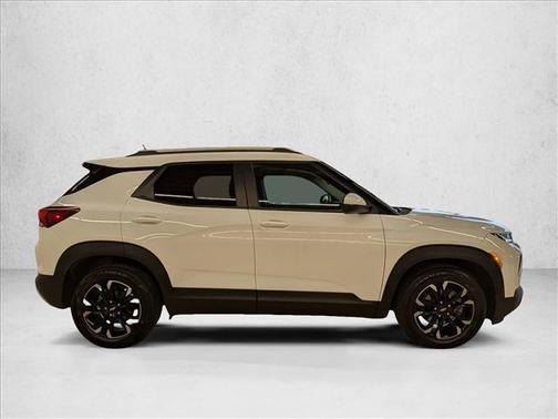 Summit White 2021 Chevrolet Trailblazer LT