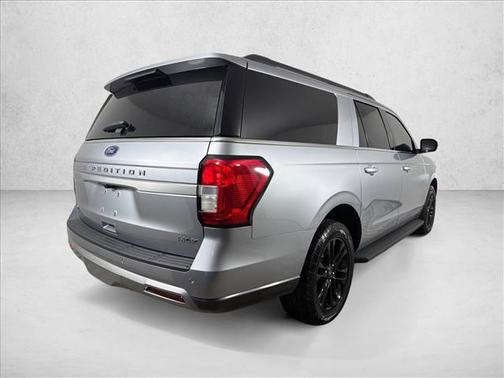 Iconic Silver Metallic 2024 Ford Expedition Max XLT