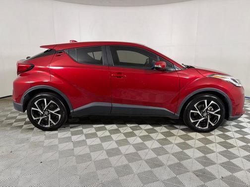Supersonic Red 2020 Toyota C-HR XLE