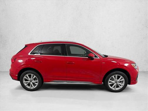 2024 Audi Q3 Premium 45 TFSI S line quattro Tiptronic