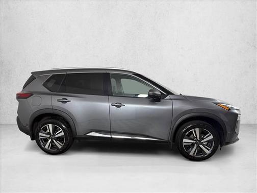 Gun Metallic 2023 Nissan Rogue SL