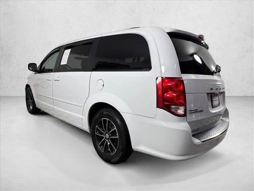 White Knuckle Clearcoat 2017 Dodge Grand Caravan GT